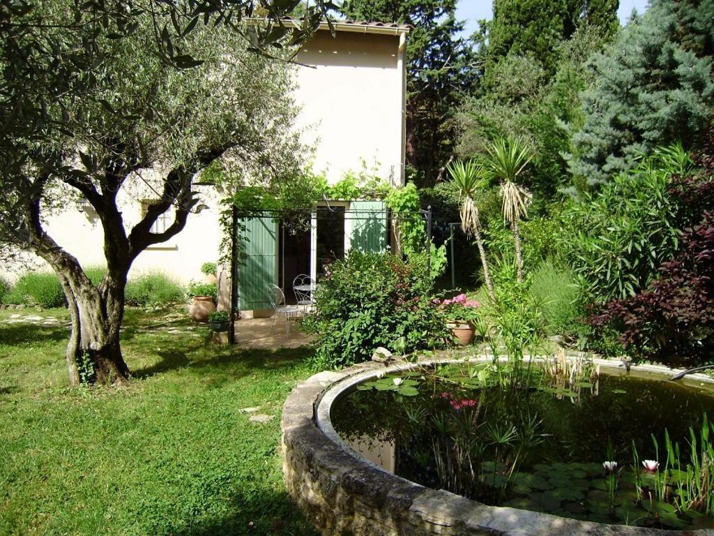 Chez Jean-Pierre & Annick Villa Ремулан Екстериор снимка